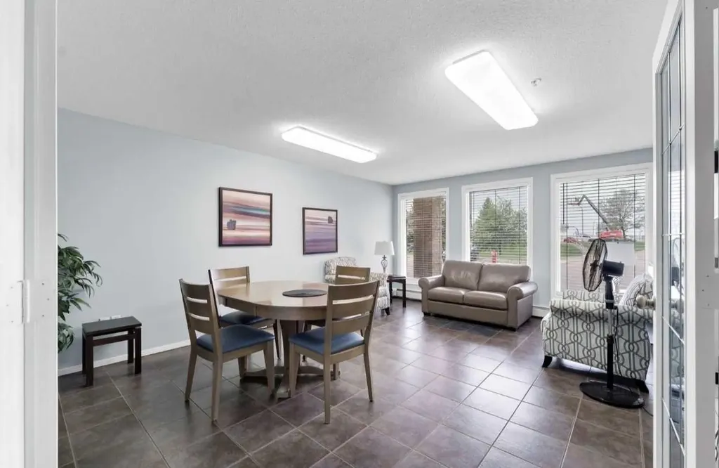 1632 Saamis Drive NW Medicine Hat AB T1B 4X3