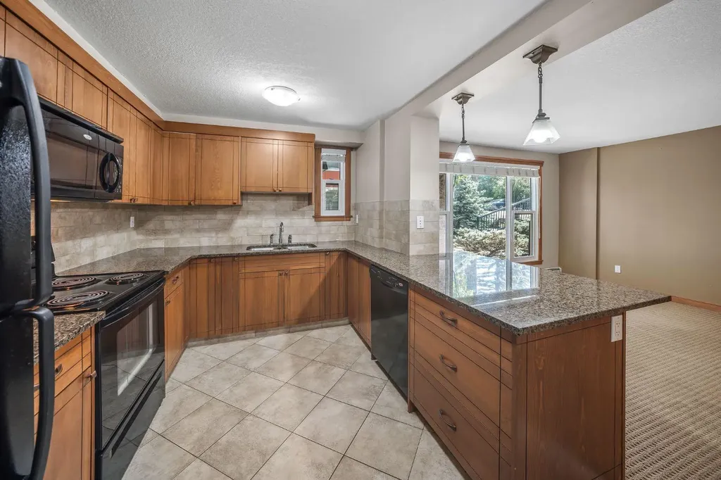 315 50 Avenue SW Calgary AB T2S 1H3