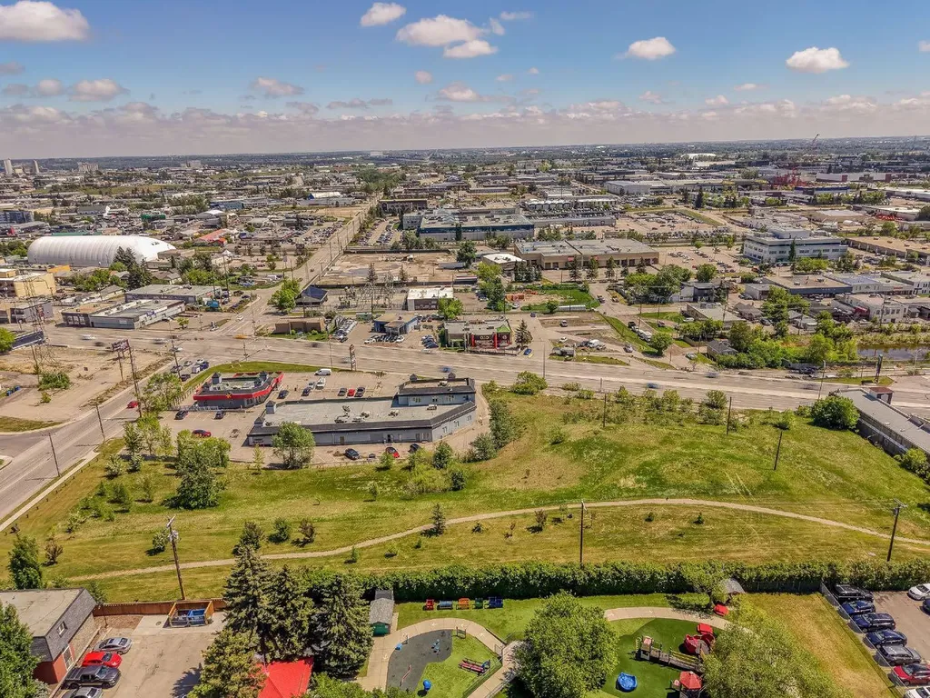 315 50 Avenue SW Calgary AB T2S 1H3