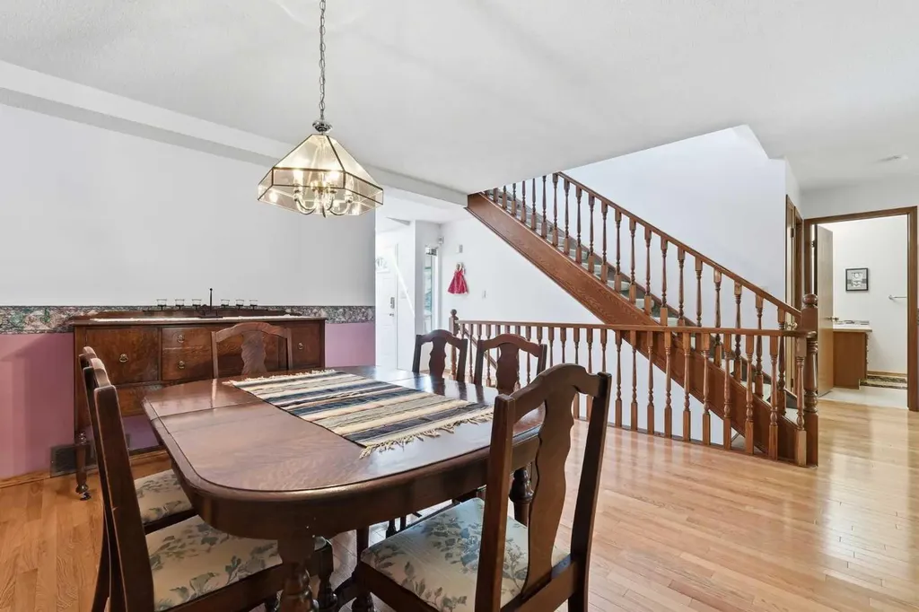 22A Woodmeadow Close SW Calgary AB T2W 4L8
