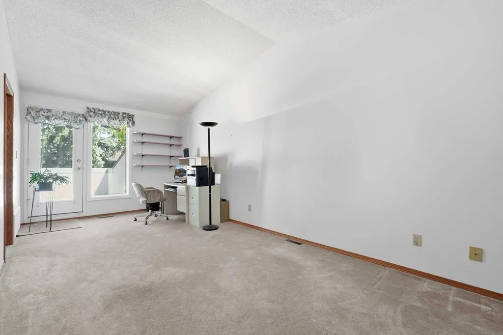 22A Woodmeadow Close SW Calgary AB T2W 4L8