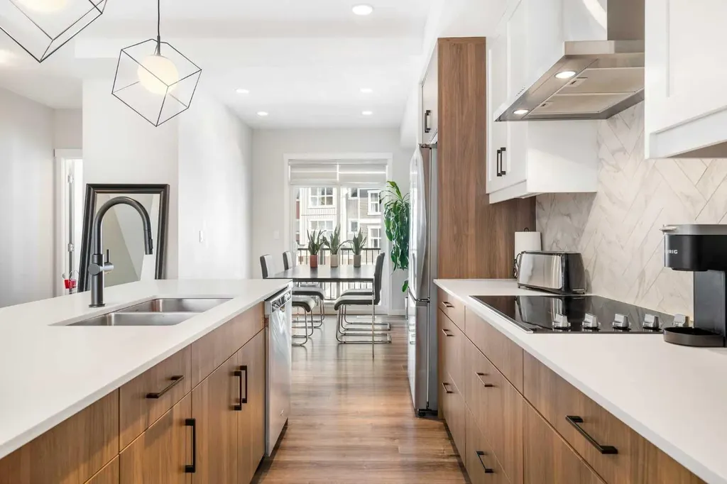 355 Nolancrest Heights NW Calgary AB T3R0Z9