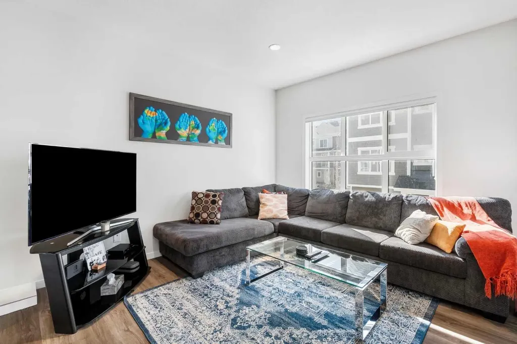 355 Nolancrest Heights NW Calgary AB T3R0Z9
