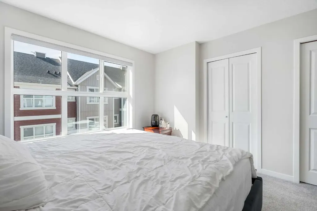 355 Nolancrest Heights NW Calgary AB T3R0Z9