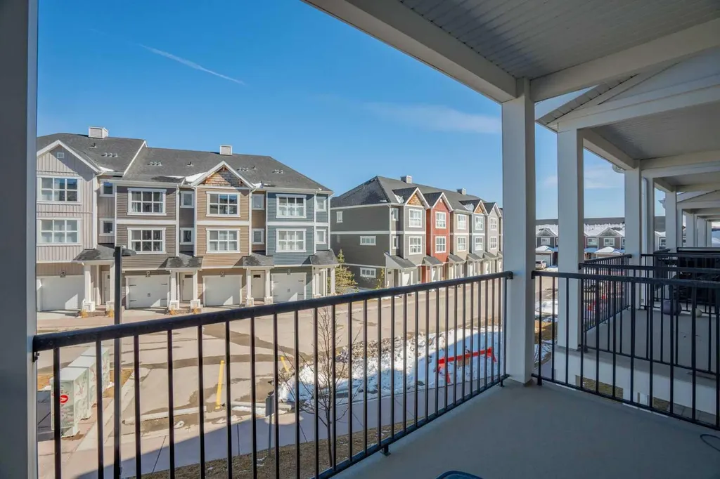 355 Nolancrest Heights NW Calgary AB T3R0Z9