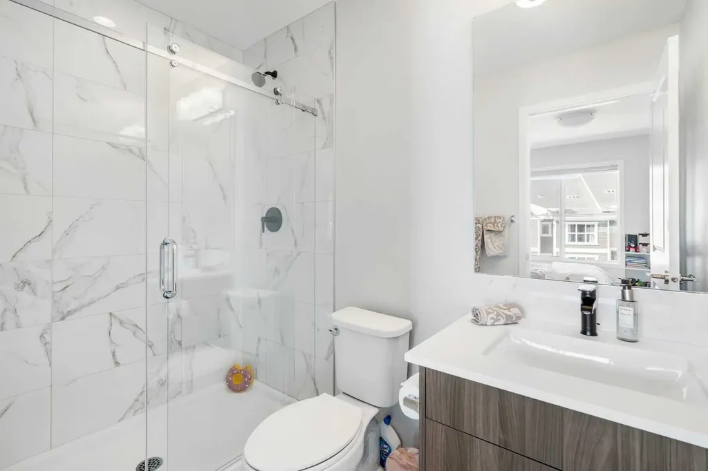 355 Nolancrest Heights NW Calgary AB T3R0Z9