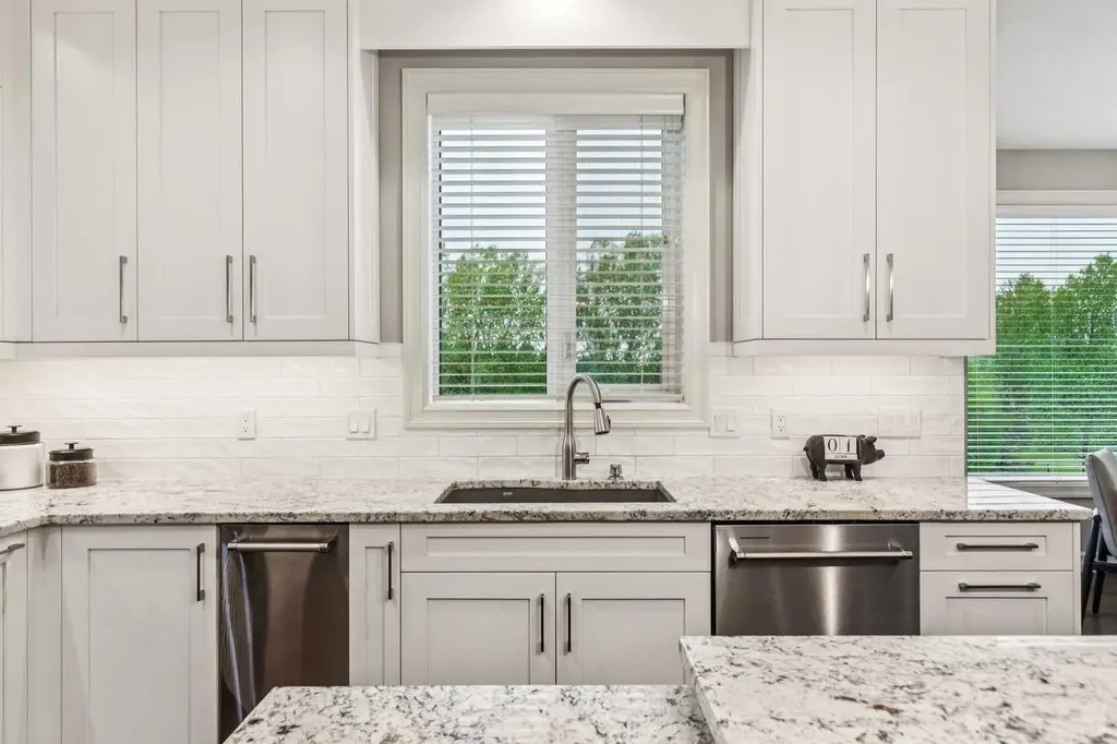 18 Deer Springs Close Rural Rocky View County AB T3Z 3E1