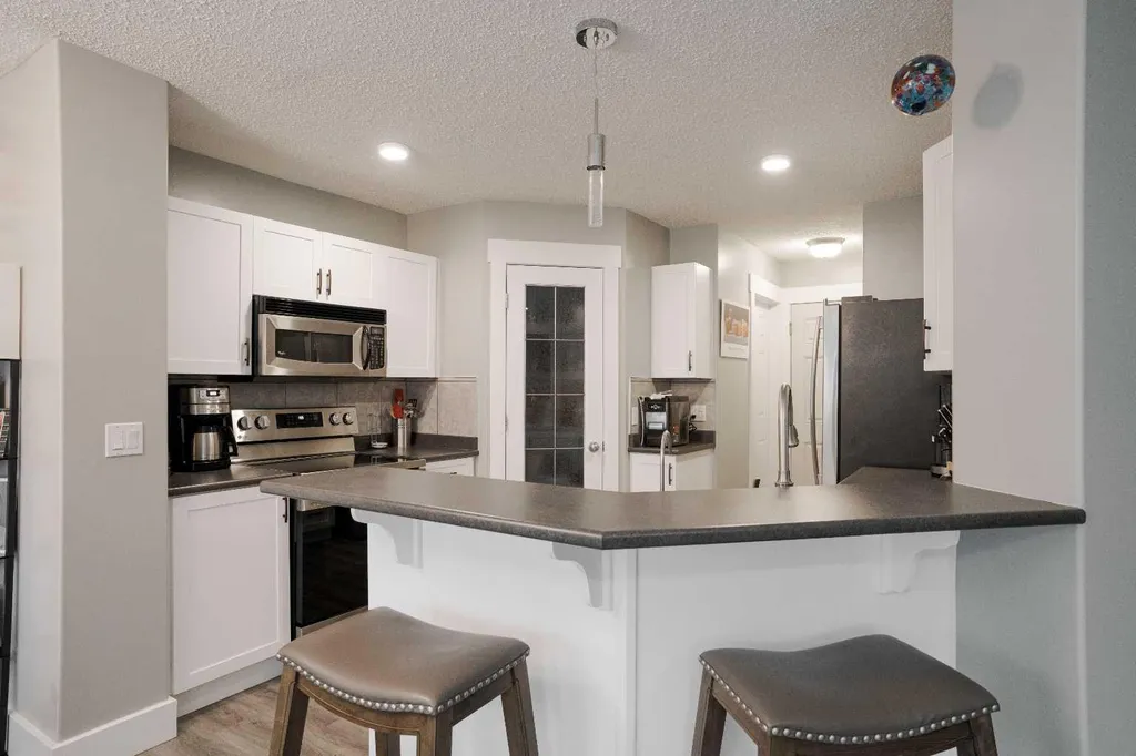 213 Parry Crescent Fort Mcmurray AB T9K 2T5