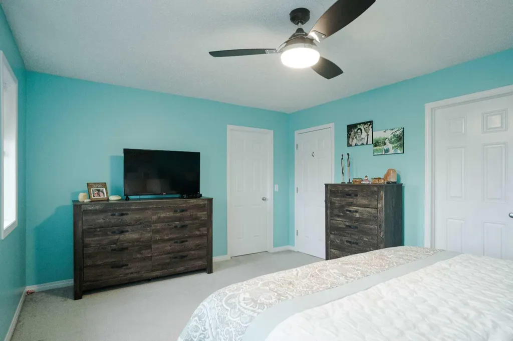 213 Parry Crescent Fort Mcmurray AB T9K 2T5