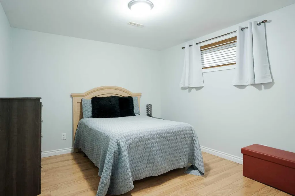 213 Parry Crescent Fort Mcmurray AB T9K 2T5