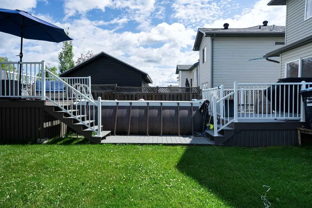 213 Parry Crescent Fort Mcmurray AB T9K 2T5