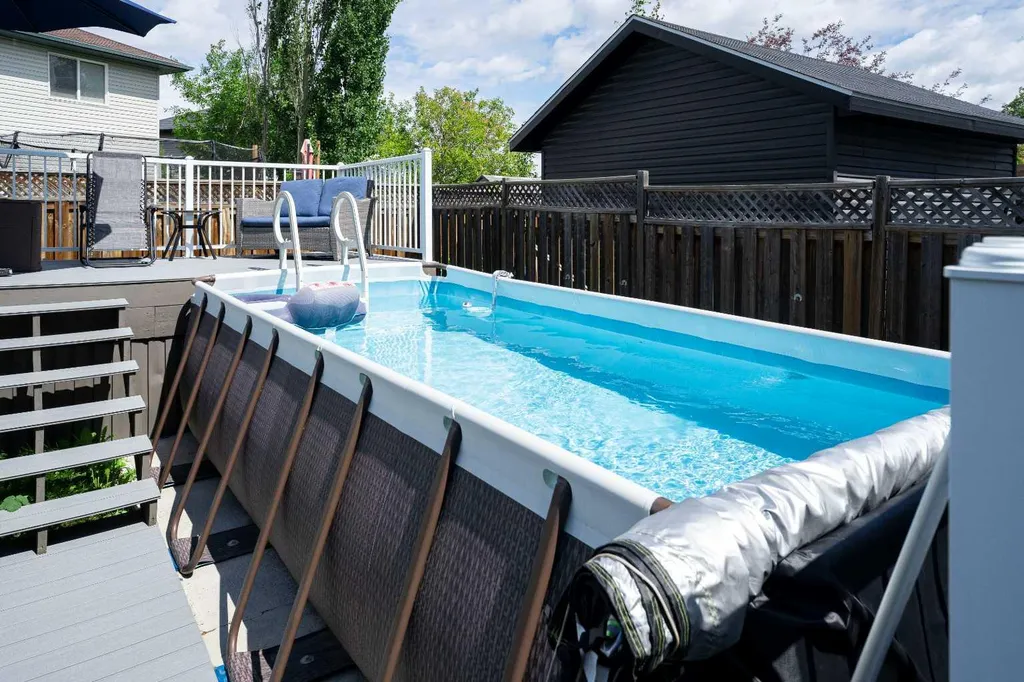 213 Parry Crescent Fort Mcmurray AB T9K 2T5
