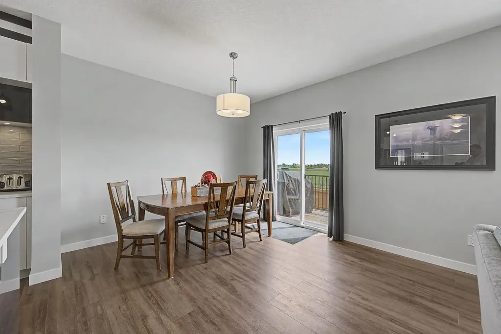 1340 Lackner Boulevard Carstairs AB T0M 0N0