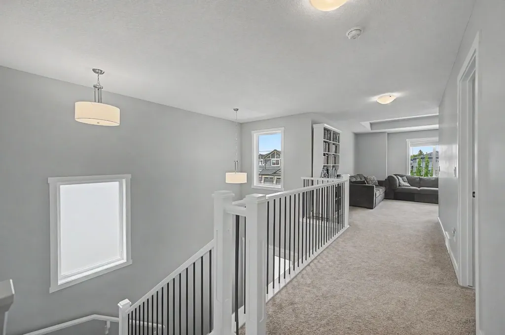 1340 Lackner Boulevard Carstairs AB T0M 0N0