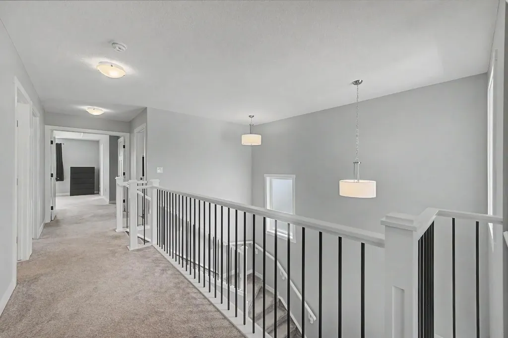 1340 Lackner Boulevard Carstairs AB T0M 0N0