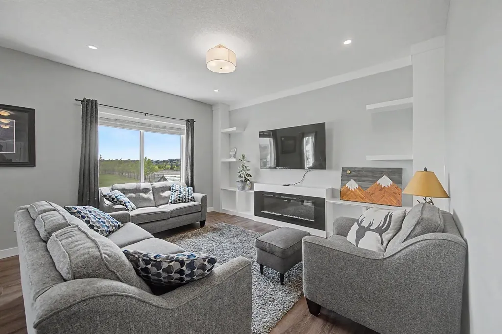 1340 Lackner Boulevard Carstairs AB T0M 0N0