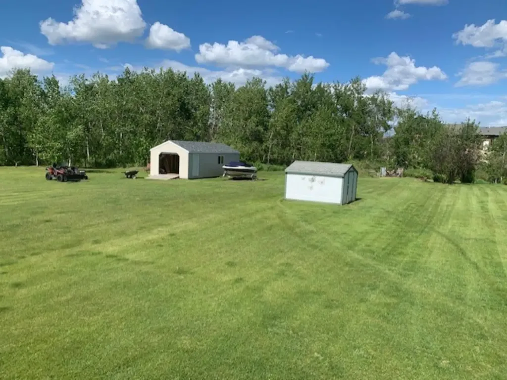 11801 78 Street Peace River AB T8S 1Y6
