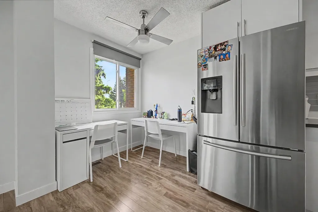 4405 33 Avenue SW Calgary AB T3E 0Y4