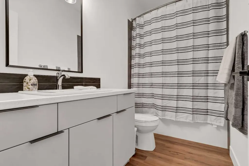 10513 133 Avenue Grande Prairie AB T8X0W5