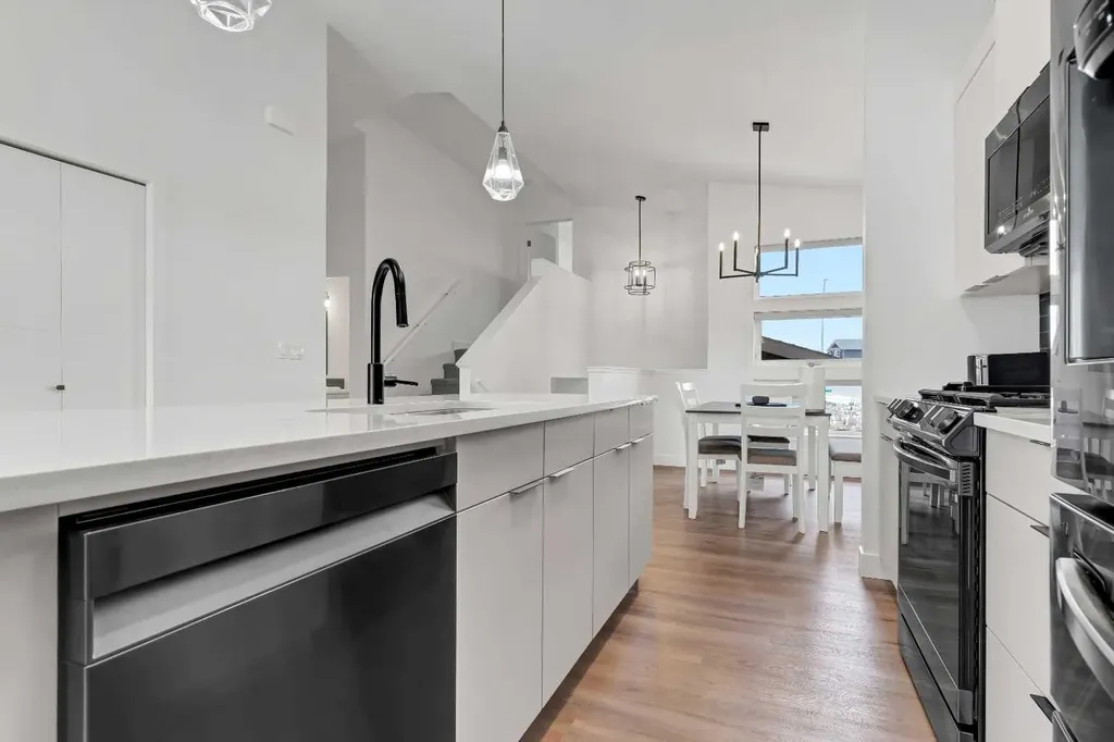 10513 133 Avenue Grande Prairie AB T8X0W5