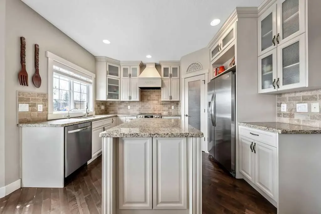 133 Channelside Cove SW Airdrie AB T4B2J1