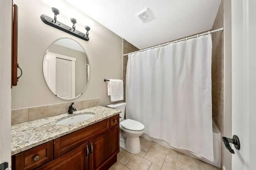133 Channelside Cove SW Airdrie AB T4B2J1