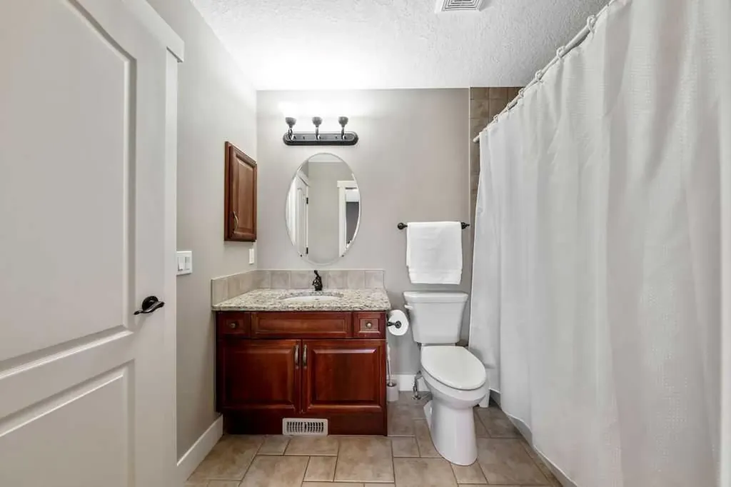 133 Channelside Cove SW Airdrie AB T4B2J1