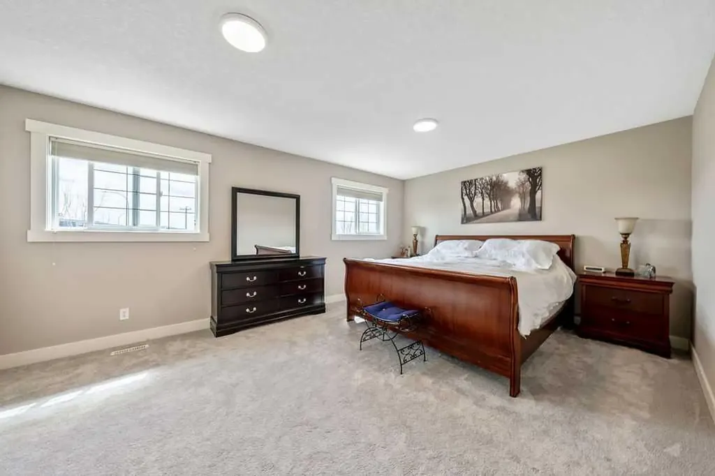 133 Channelside Cove SW Airdrie AB T4B2J1