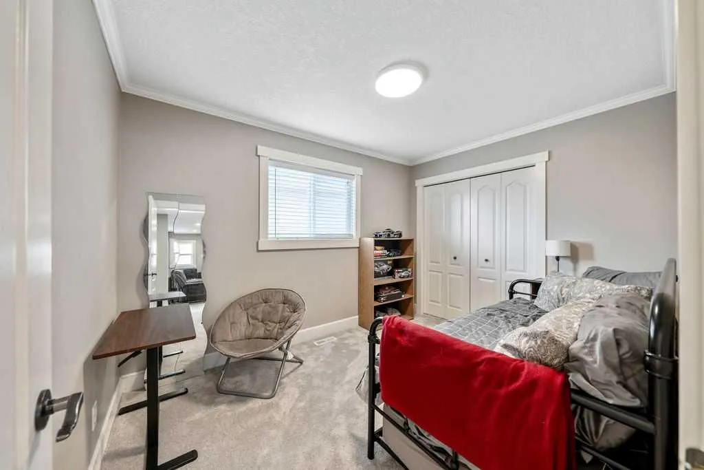 133 Channelside Cove SW Airdrie AB T4B2J1