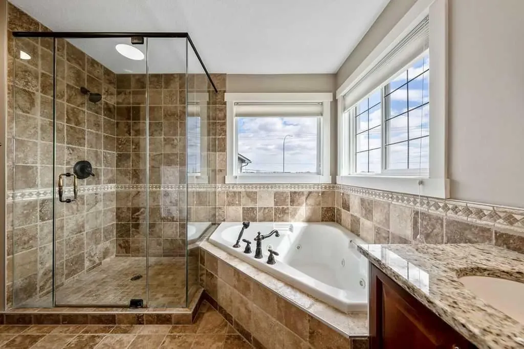 133 Channelside Cove SW Airdrie AB T4B2J1