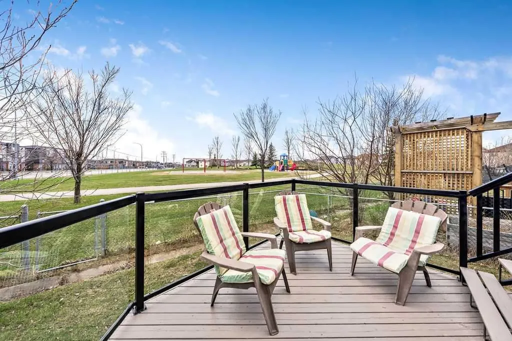 133 Channelside Cove SW Airdrie AB T4B2J1
