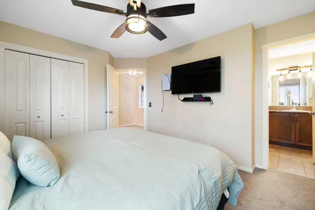 60 Sage Valley Drive NW Calgary AB T3R0C9