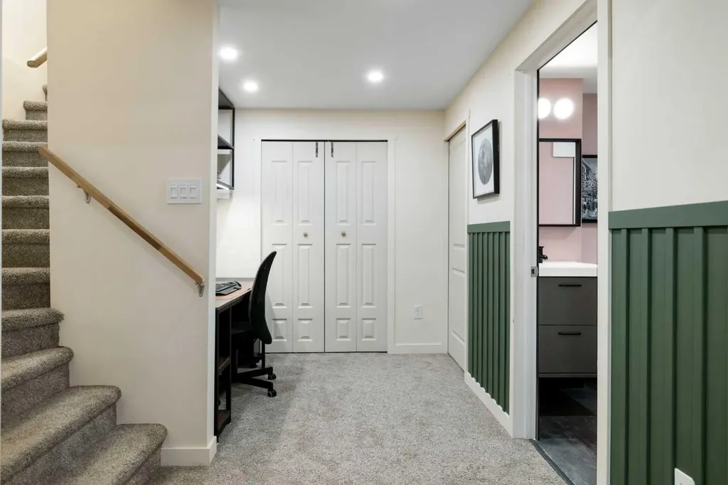 60 Sage Valley Drive NW Calgary AB T3R0C9