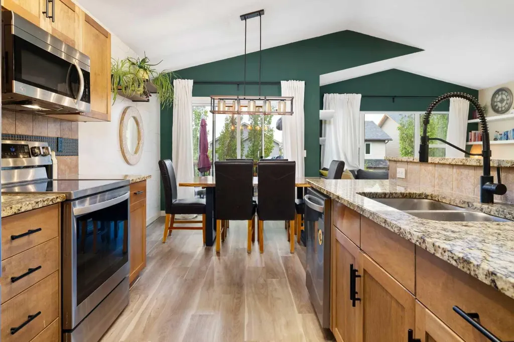 60 Sage Valley Drive NW Calgary AB T3R0C9