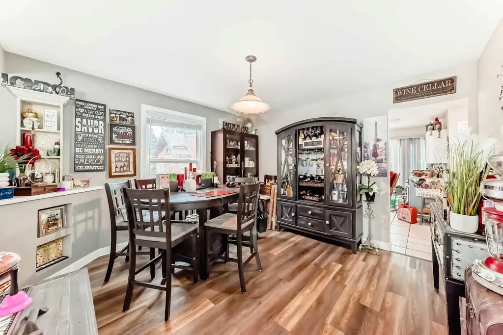 20 Deermont Way SE Calgary AB T2J5P3