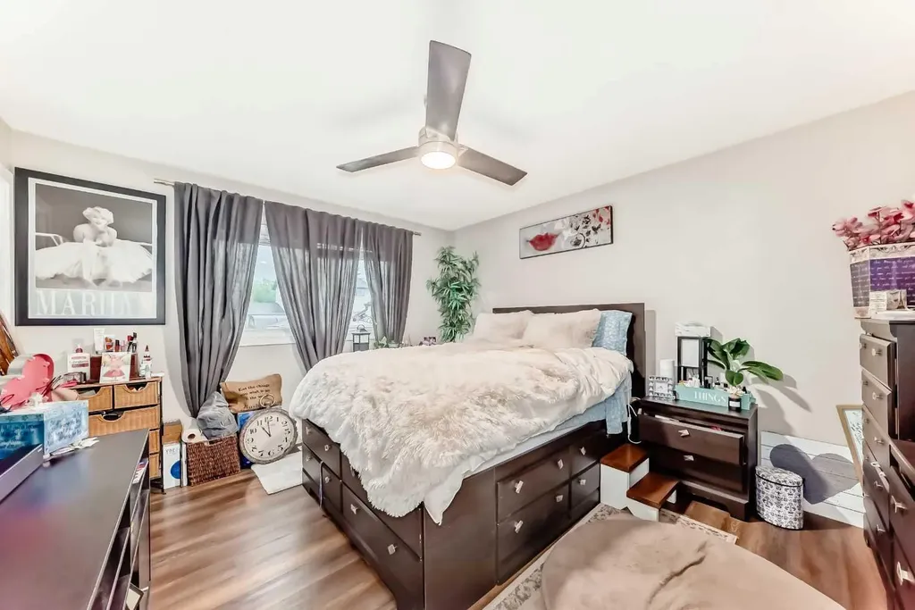 20 Deermont Way SE Calgary AB T2J5P3