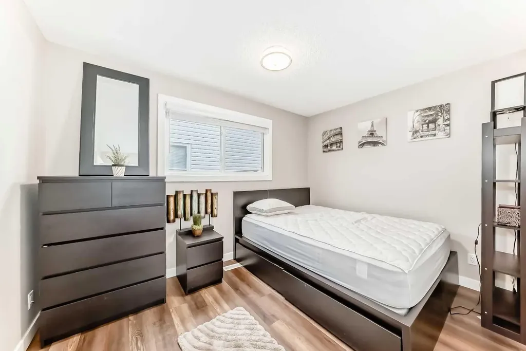 20 Deermont Way SE Calgary AB T2J5P3