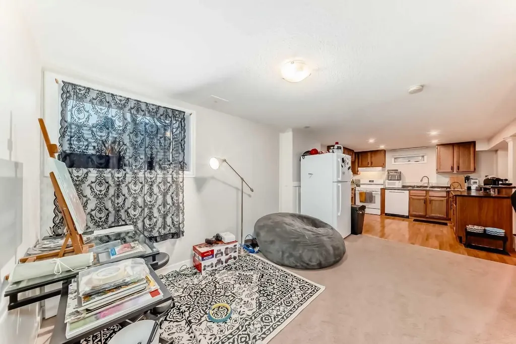 20 Deermont Way SE Calgary AB T2J5P3
