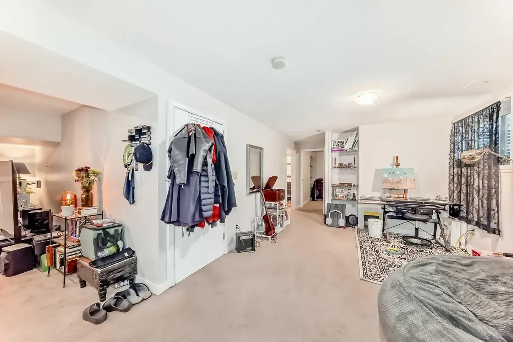 20 Deermont Way SE Calgary AB T2J5P3