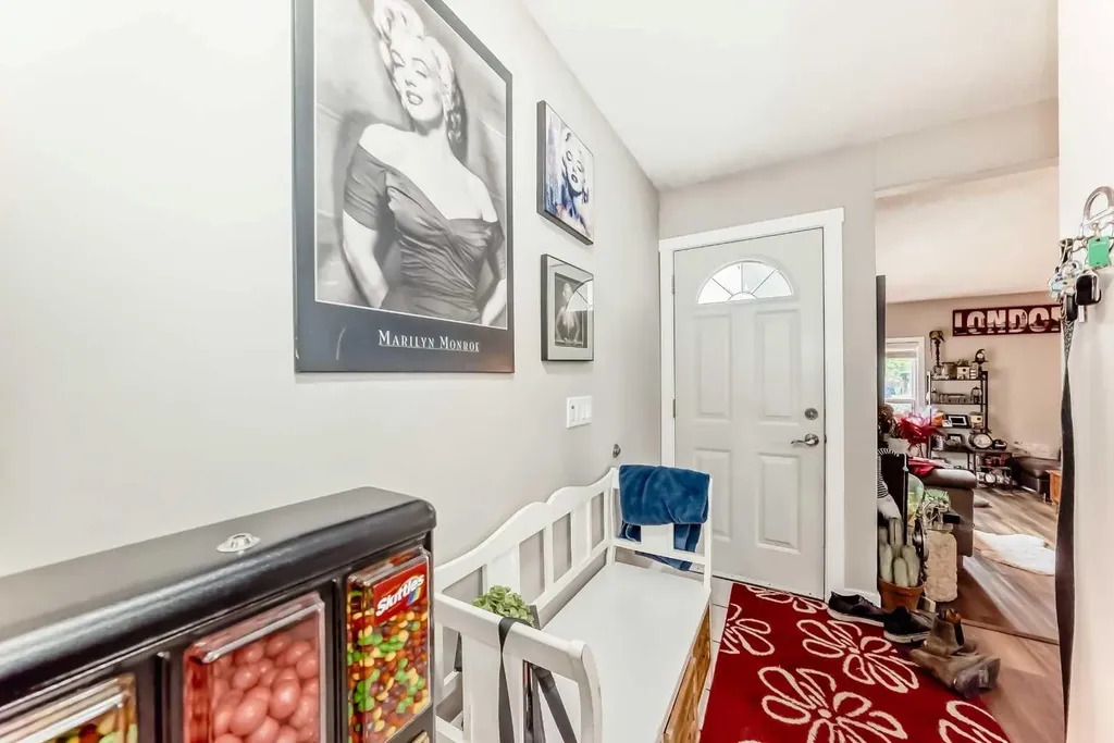 20 Deermont Way SE Calgary AB T2J5P3