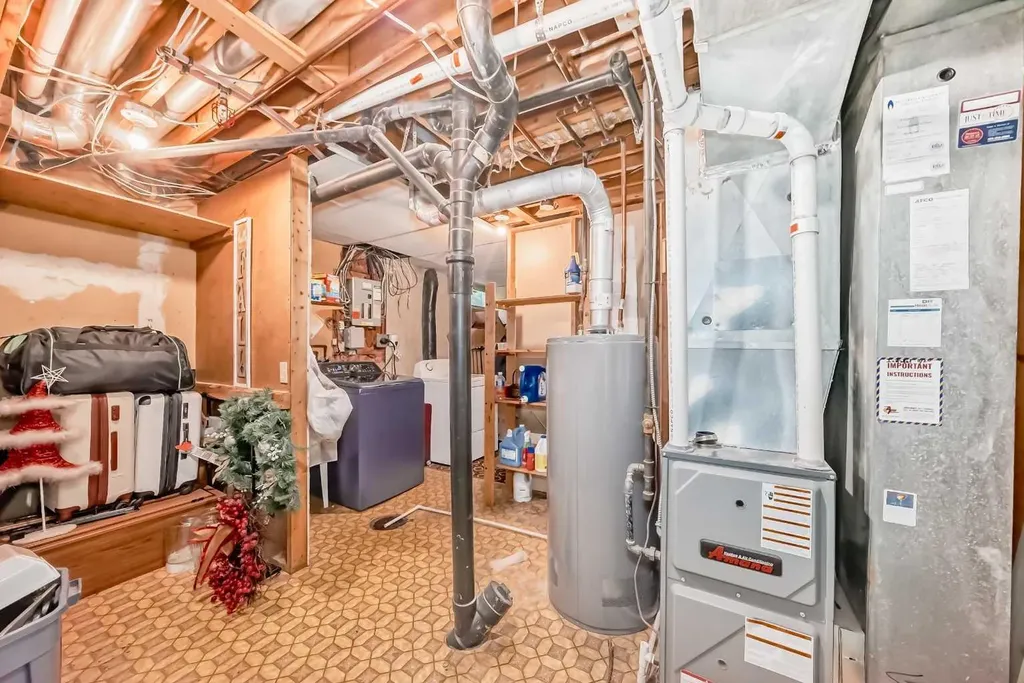 20 Deermont Way SE Calgary AB T2J5P3