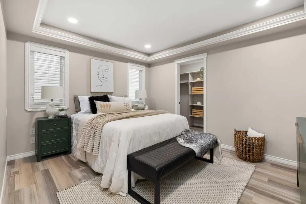 220 Sierra Road SW Medicine Hat AB T1B4Y6