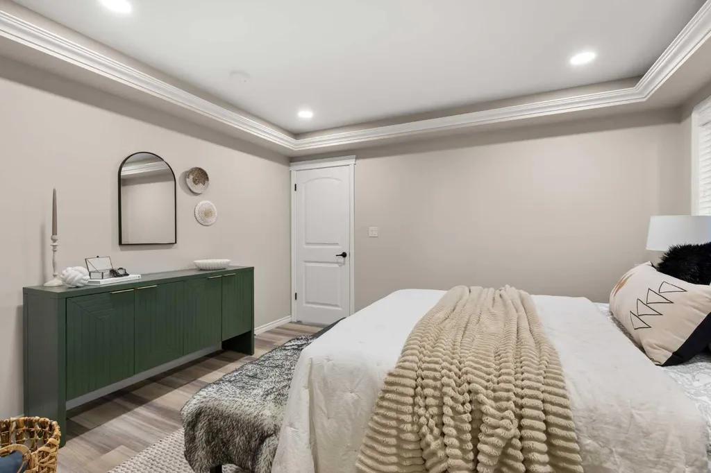 220 Sierra Road SW Medicine Hat AB T1B4Y6