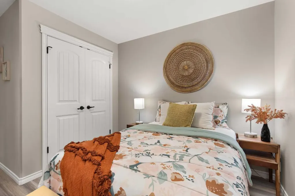 220 Sierra Road SW Medicine Hat AB T1B4Y6