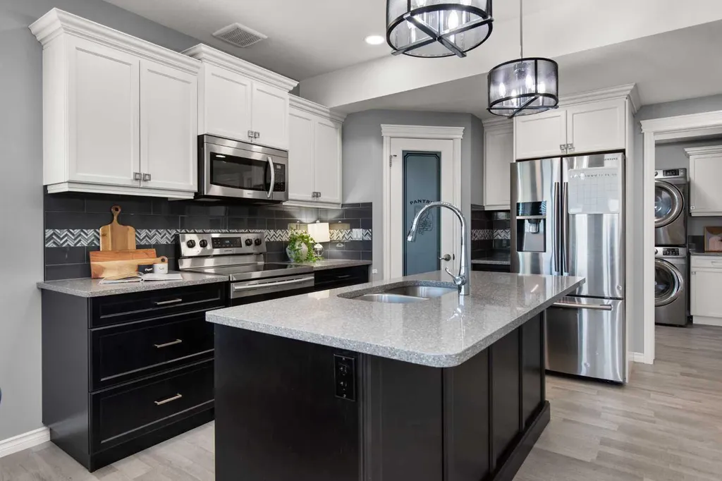 220 Sierra Road SW Medicine Hat AB T1B4Y6