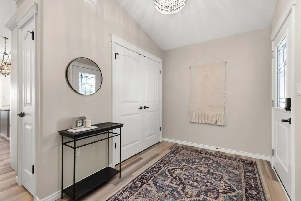 220 Sierra Road SW Medicine Hat AB T1B4Y6
