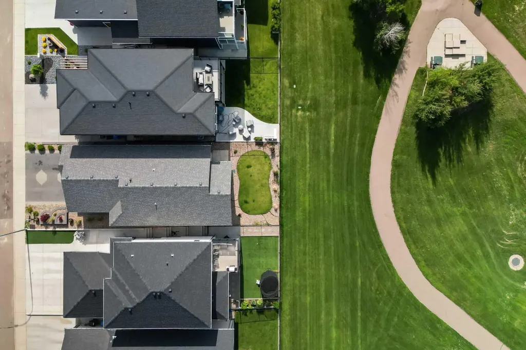 220 Sierra Road SW Medicine Hat AB T1B4Y6
