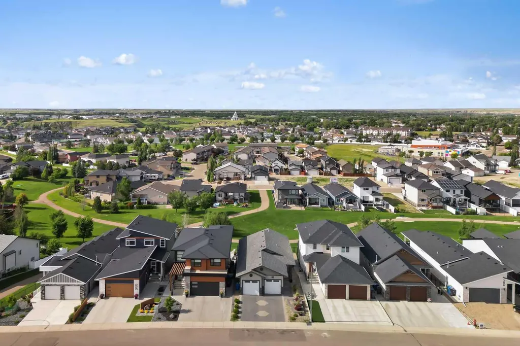 220 Sierra Road SW Medicine Hat AB T1B4Y6