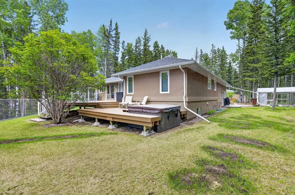 5241 Township Road 325 A Rural Mountain View County AB T0M 1X0