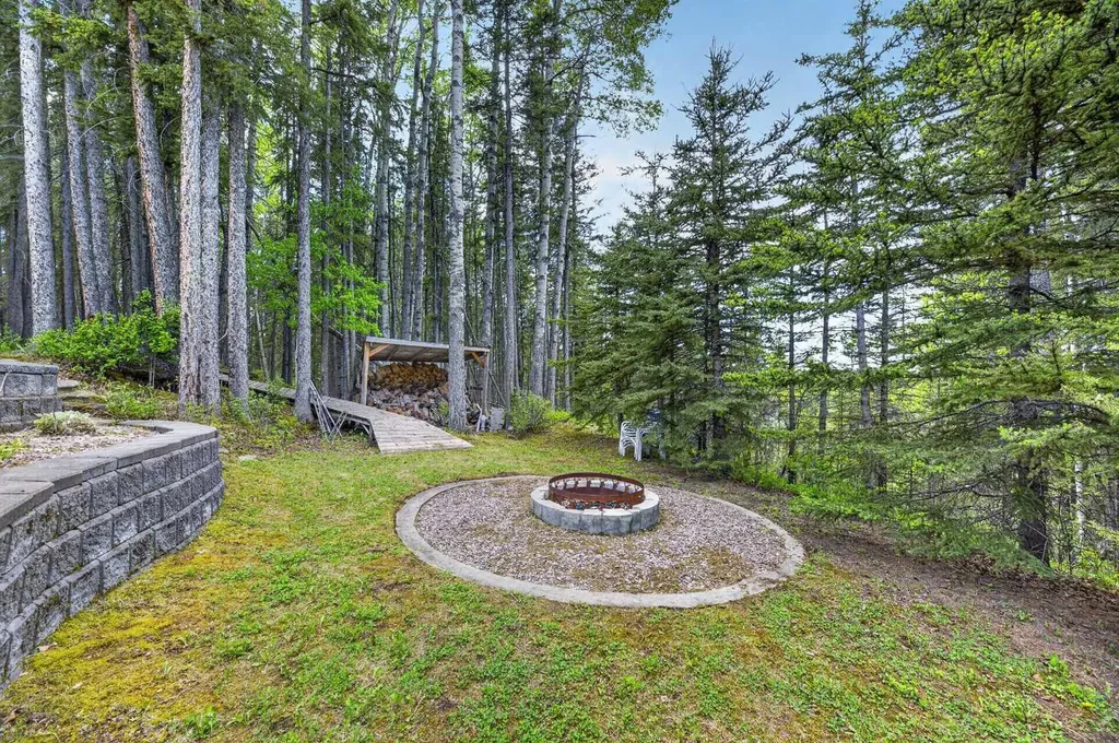 5241 Township Road 325 A Rural Mountain View County AB T0M 1X0